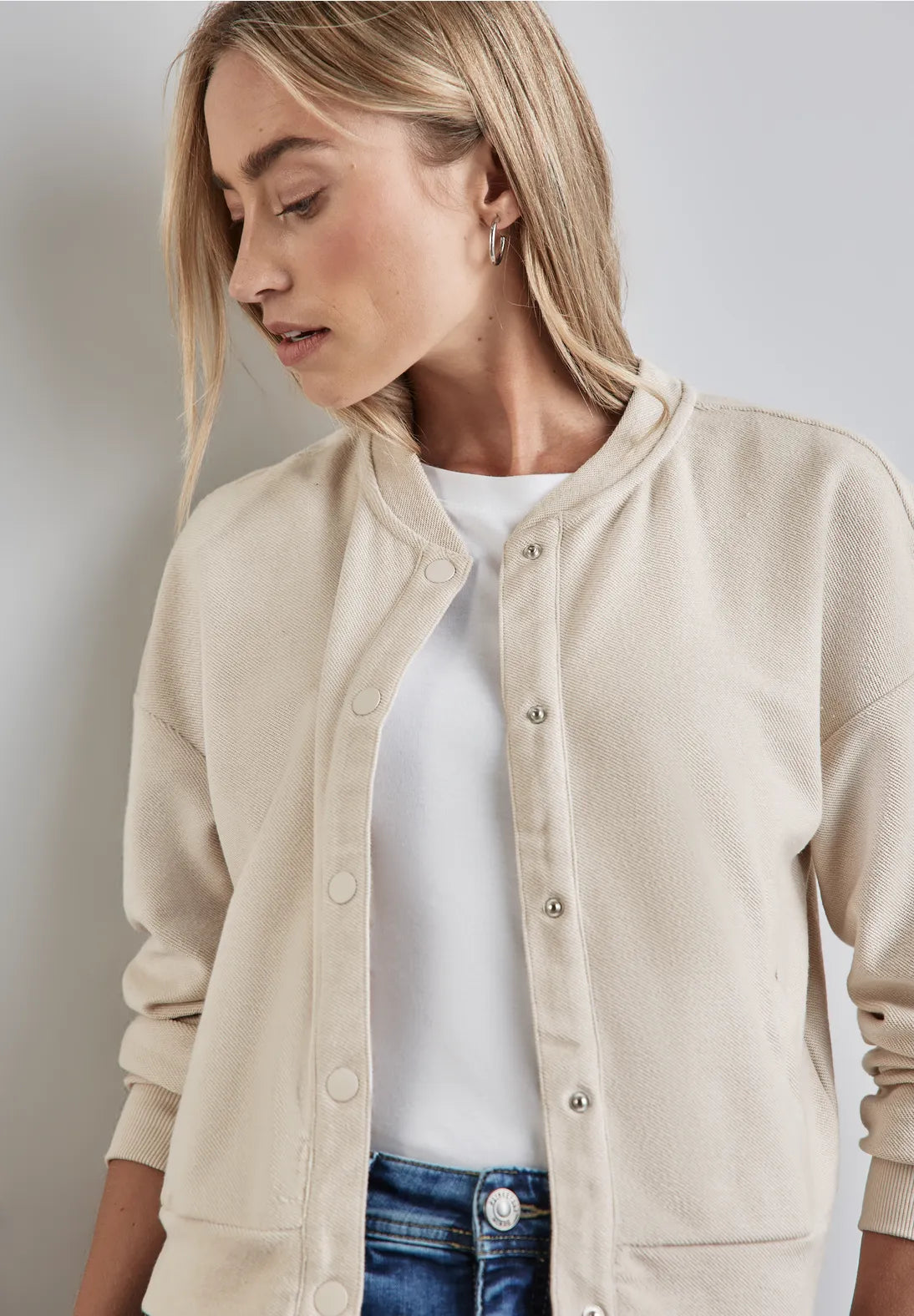 long cardigan relaxed flow -Street One Short knit jacket in Sand 321932