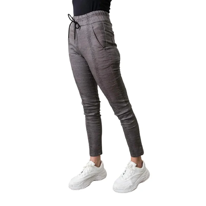 cerise performance pants -Shely Ankle Pant In Grey Snake