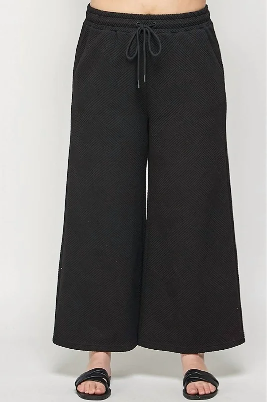 tonal edge pants -Textured Cropped Wide Pant In Black